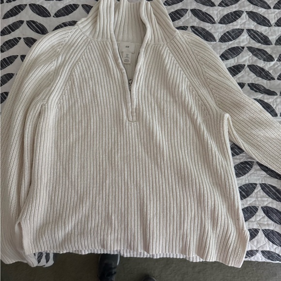 H&M Cream Ribbed Sweater - Picture 1 of 2